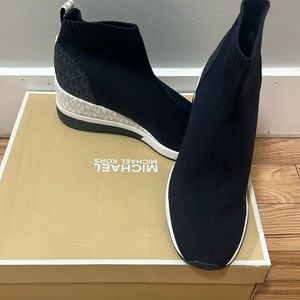 Michael Kohrs women’s wedged sneakers. Navy blue white and gray. Worn twice.